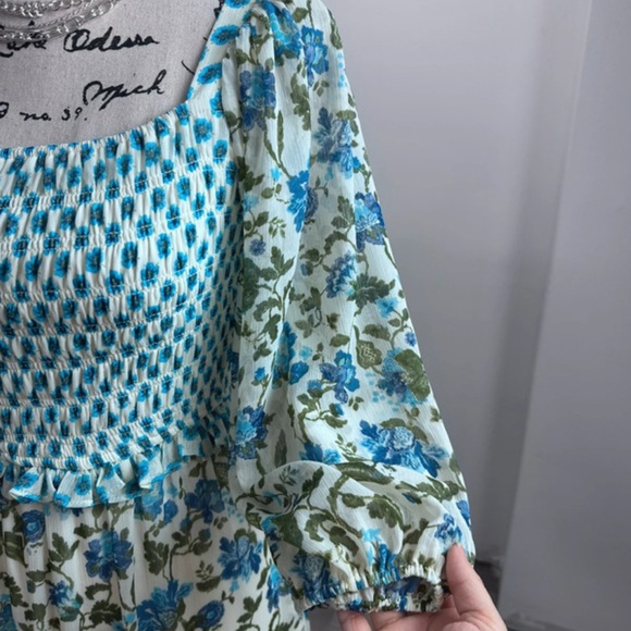 Taylor Blue and White Floral Long Sleeve Dress - Picture 5 of 11